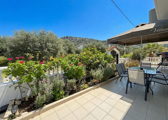 Tharreni's House In Lindos