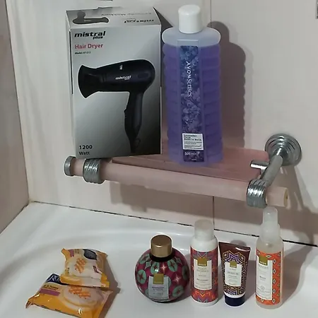 Dom wakacyjny Tharreni House, Pilona Village *