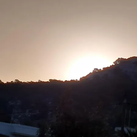 Tharreni House, Pilona Village