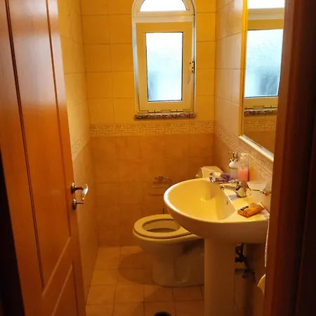 Tharreni House, Pilona Village Dom wakacyjny *