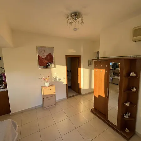 Tharreni's House In Lindos