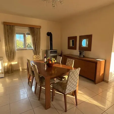 בית נופש Tharreni's House In Lindos