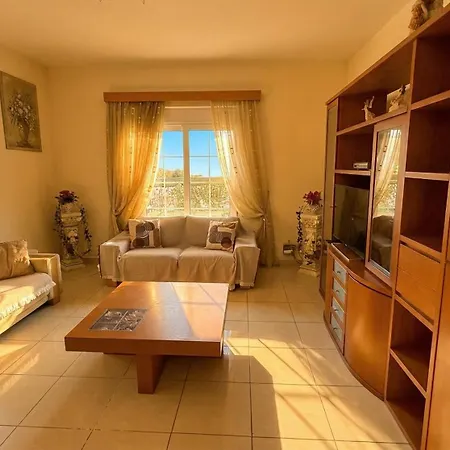 Tharreni's House In Lindos בית נופש *