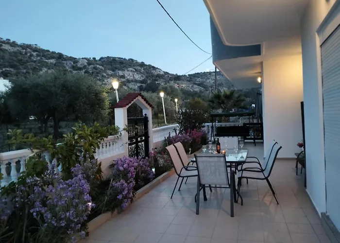 Casa vacanze Tharreni House, Pilona Village