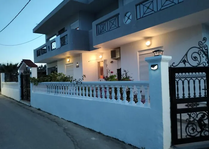 Tharreni'S House In Lindos