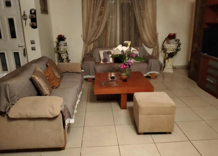 Tharreni House, Pilona Village