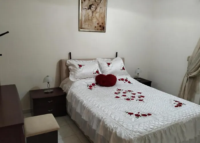 Tharreni'S House In Lindos Tatil Evi