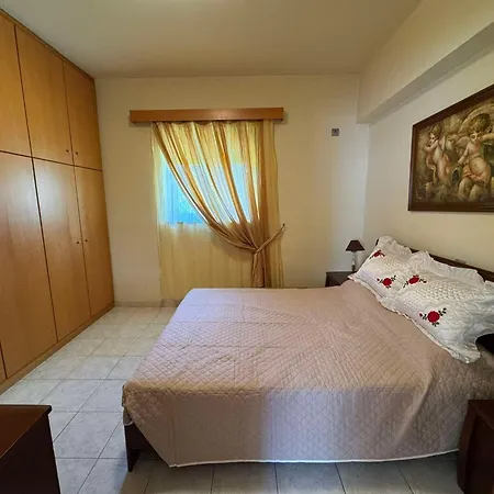 Tharreni House, Pilona Village Nyaraló