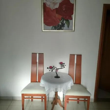 Tharreni House, Pilona Village Nyaraló