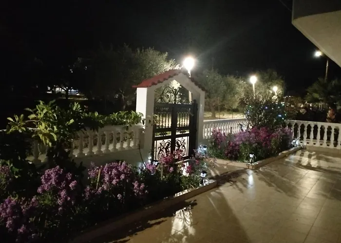 Tharreni'S House In Lindos *